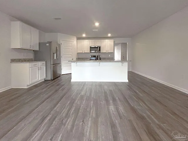 $2,200 | 4006 Whitetail Lane, Pensacola, FL 32526