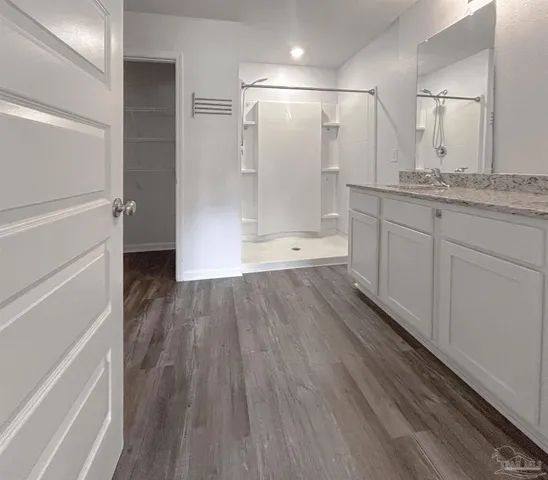 $2,200 | 4006 Whitetail Lane, Pensacola, FL 32526