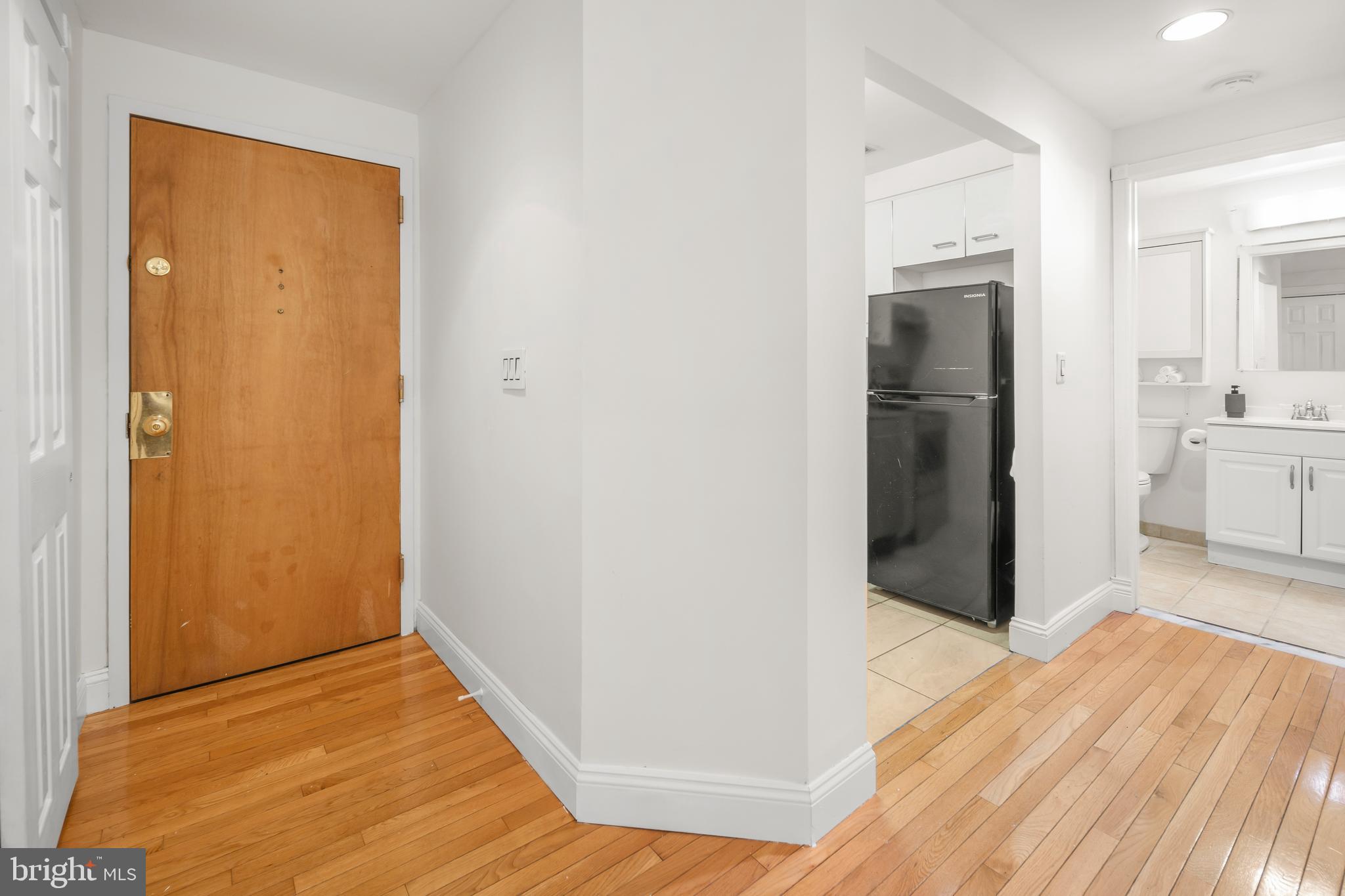 2611 Adams Mill Road Northwest, Unit 306 Washington, DC 20009 - Photo 7 of 23