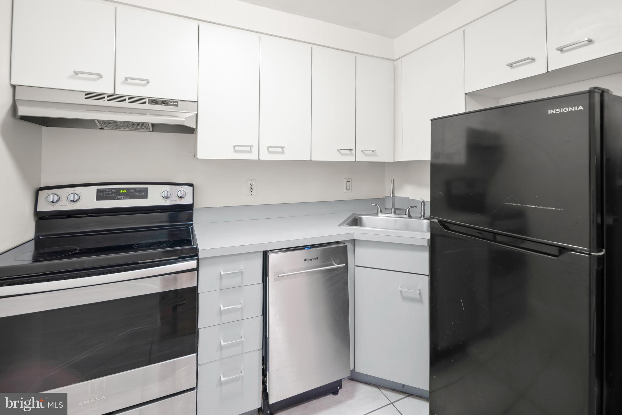 2611 Adams Mill Road Northwest, Unit 306 Washington, DC 20009 - Photo 9 of 23