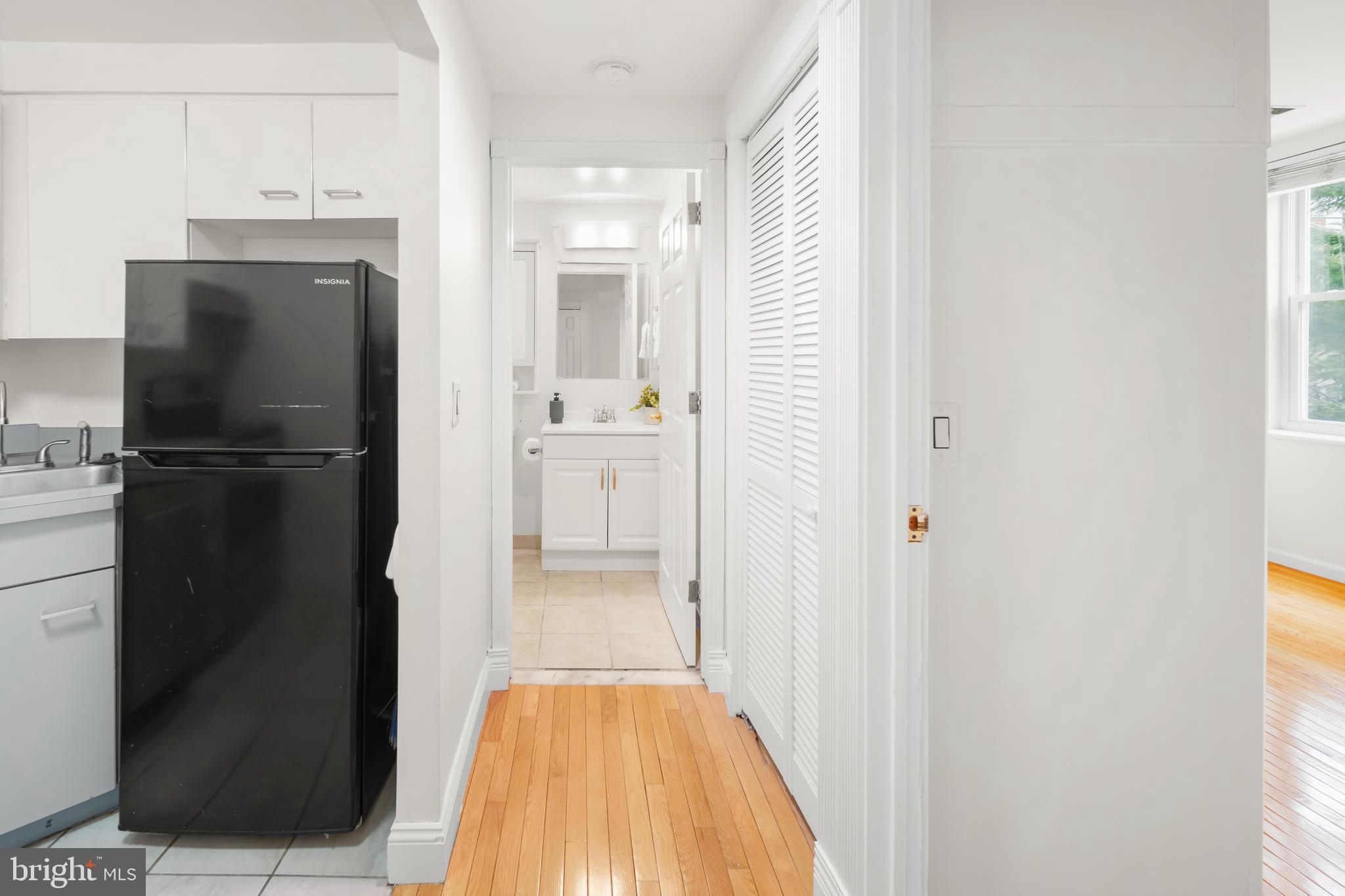 2611 Adams Mill Road Northwest, Unit 306 Washington, DC 20009 - Photo 10 of 23