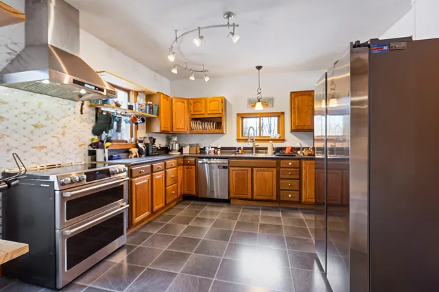 $340,000 | 62 Main Street, Vassalboro, ME 04989