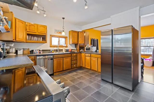 $340,000 | 62 Main Street, Vassalboro, ME 04989