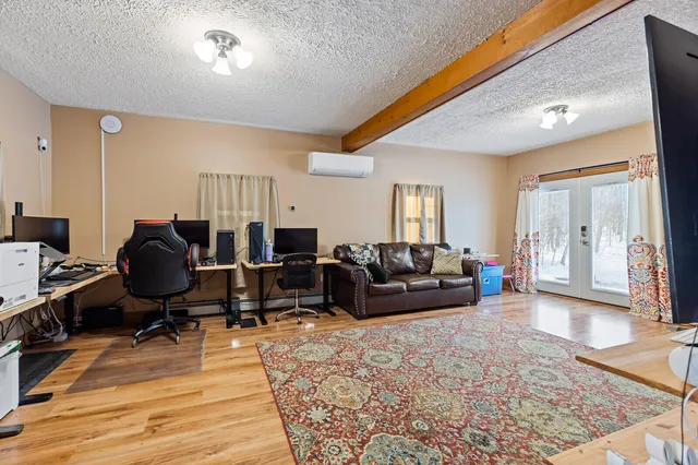 $340,000 | 62 Main Street, Vassalboro, ME 04989