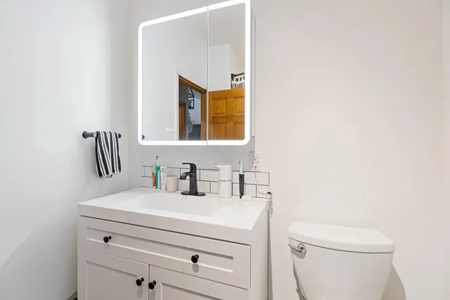 $340,000 | 62 Main Street, Vassalboro, ME 04989