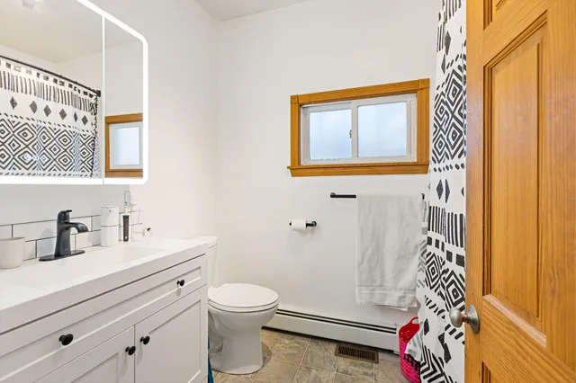 $340,000 | 62 Main Street, Vassalboro, ME 04989