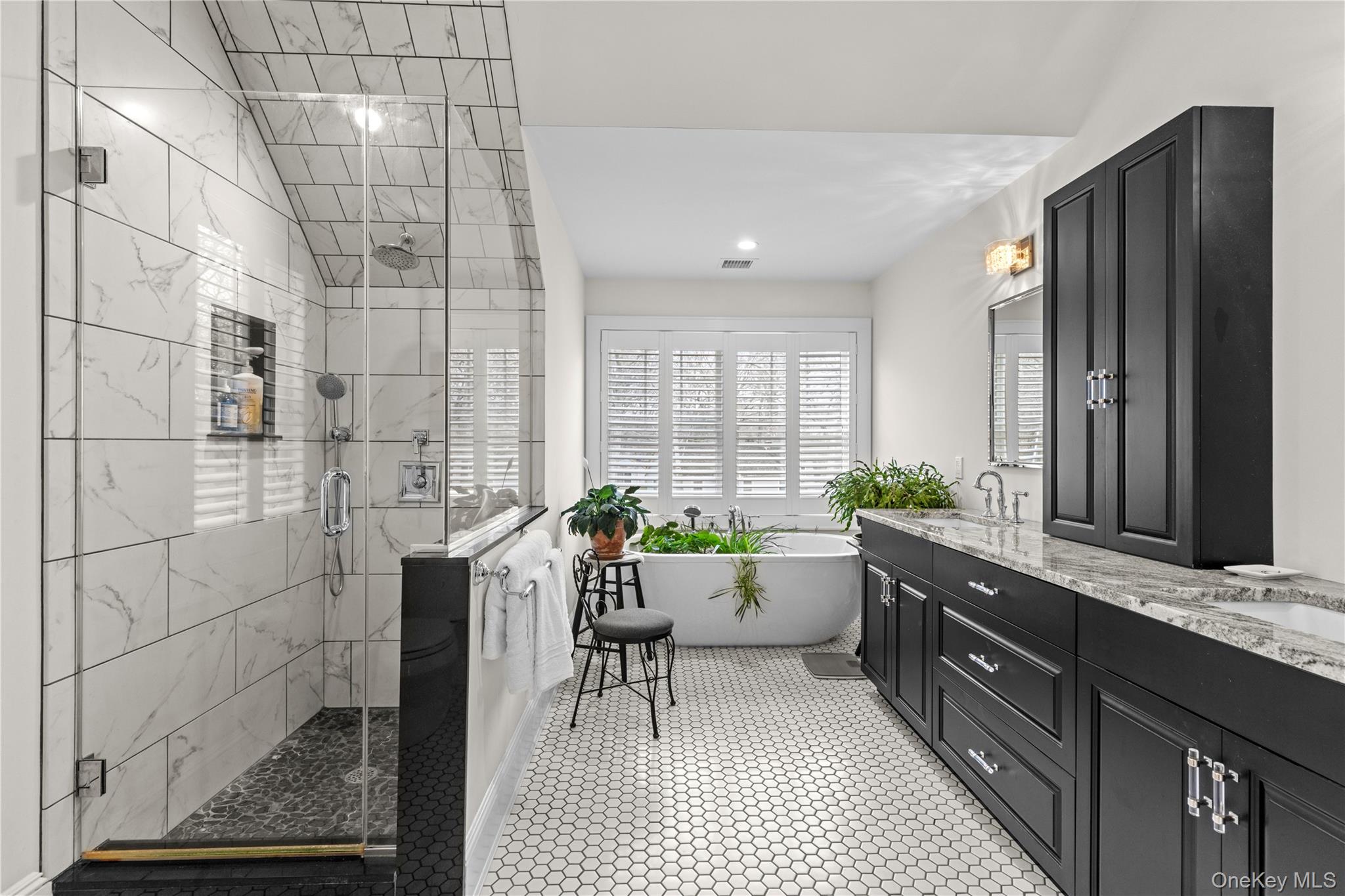 360 Masters Road Laurel, NY 11948 - Photo 38 of 50