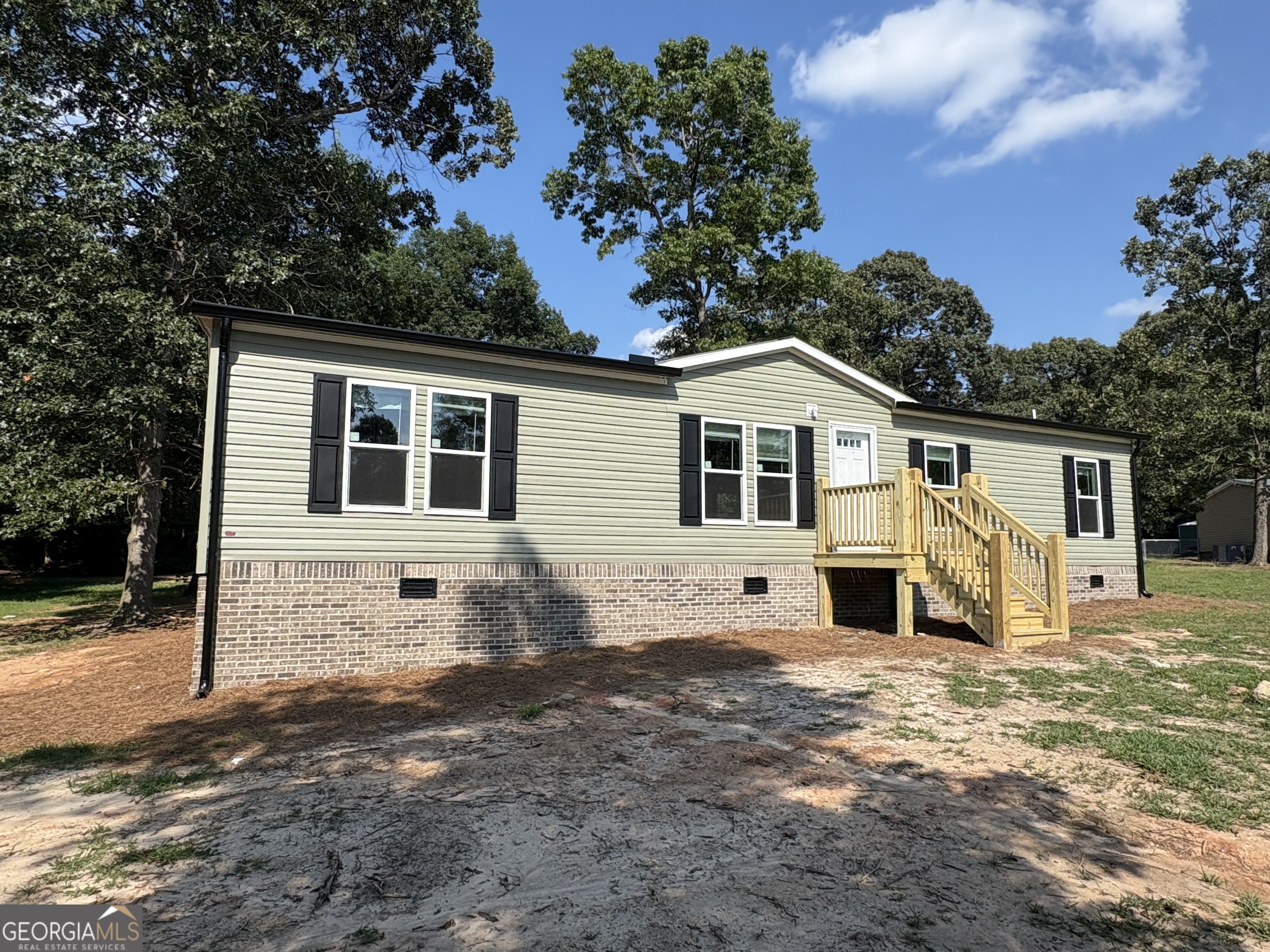137 Trinity Court Royston, GA 30662 - Photo 1 of 11