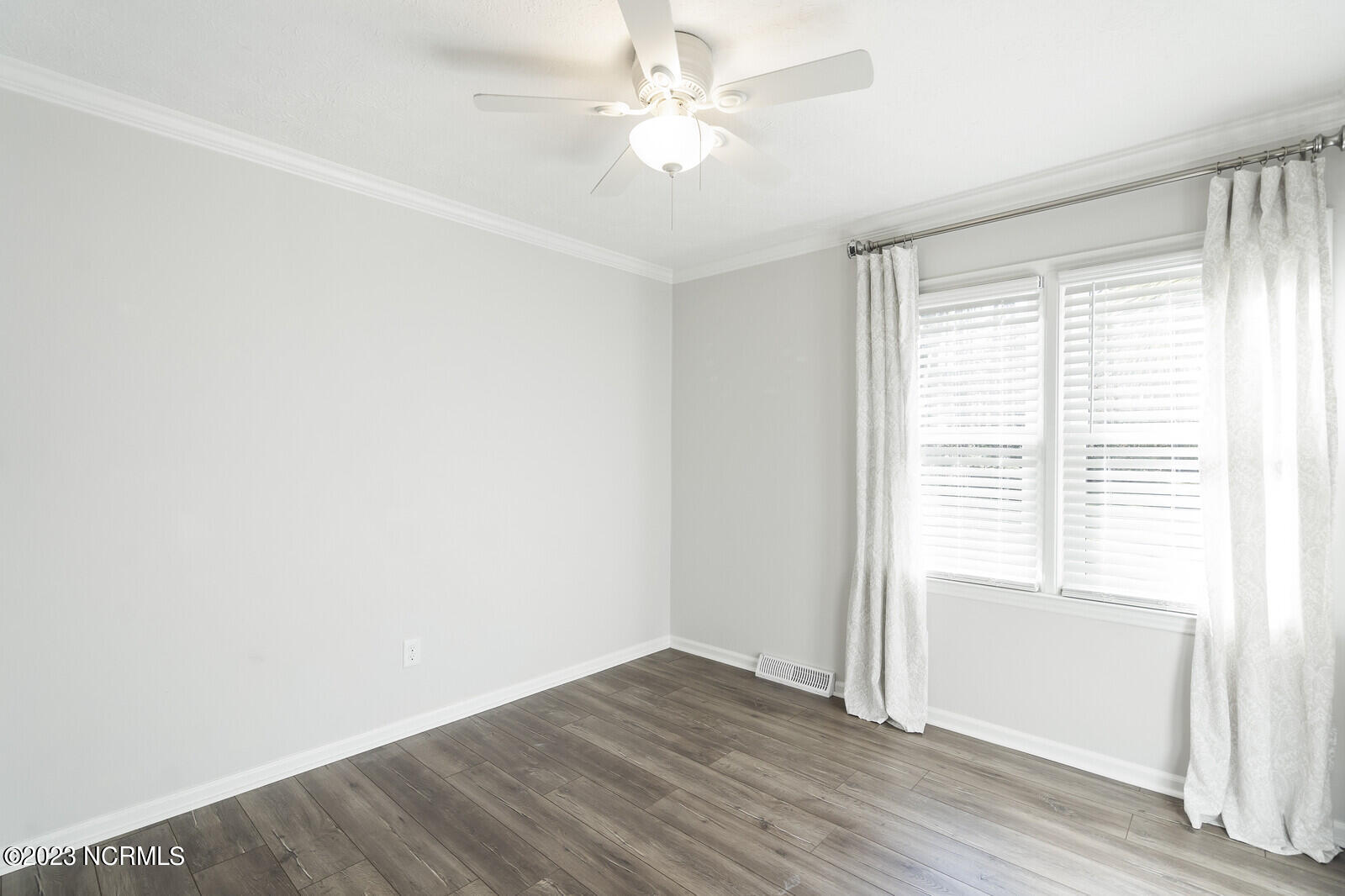 617 Porters Neck Road Wilmington, NC 28411 - Photo 25 of 47 49_DSC02527_mls