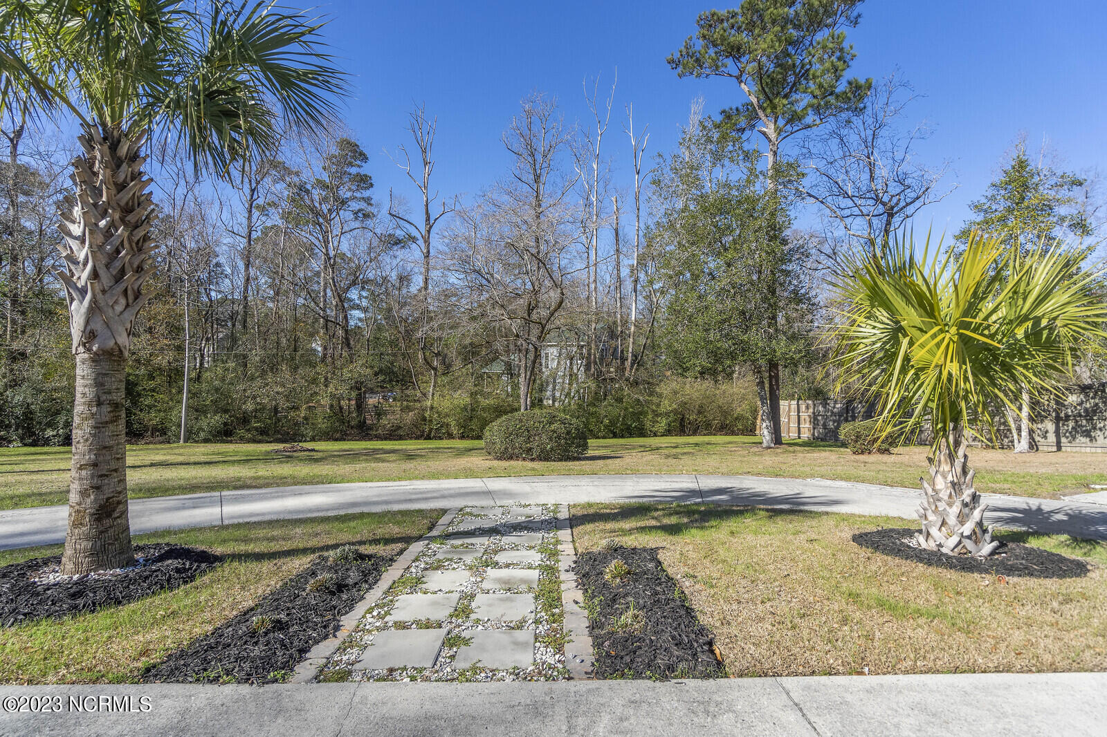 617 Porters Neck Road Wilmington, NC 28411 - Photo 47 of 47 side yard