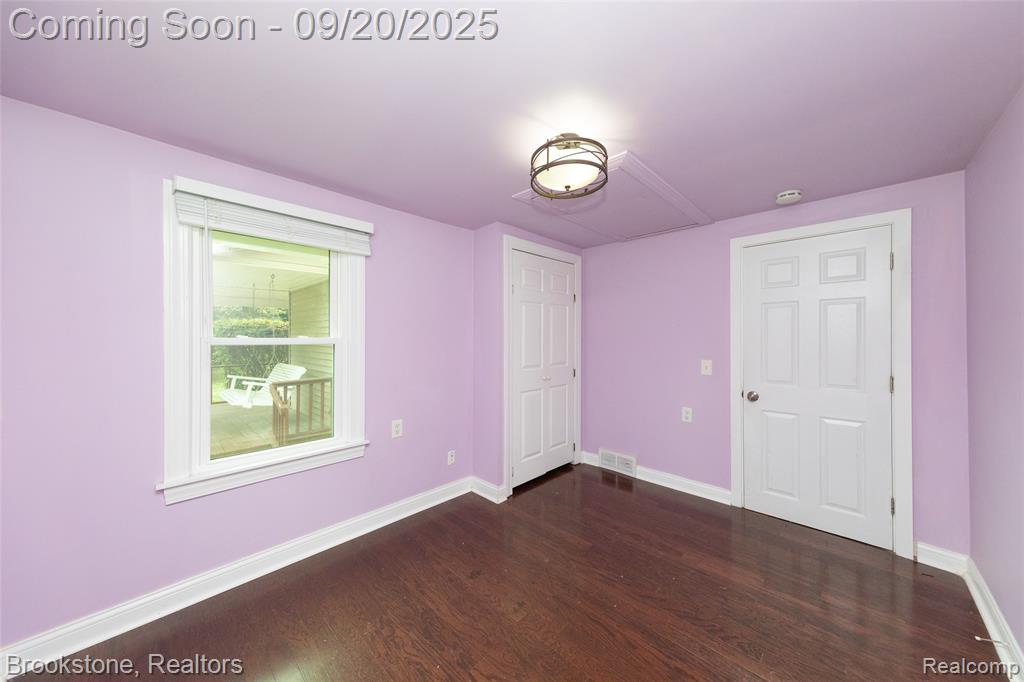 810 Beardon Road Lake Orion, MI 48362 - Photo 24 of 31