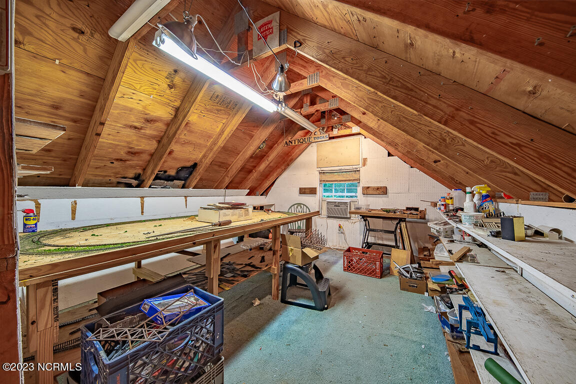 545 Deer Run Road New Bern, NC 28562 - Photo 20 of 25 Unfinished room over garage