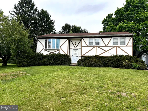 $224,900 | 42 Mulberry Court, Dover, PA 17315