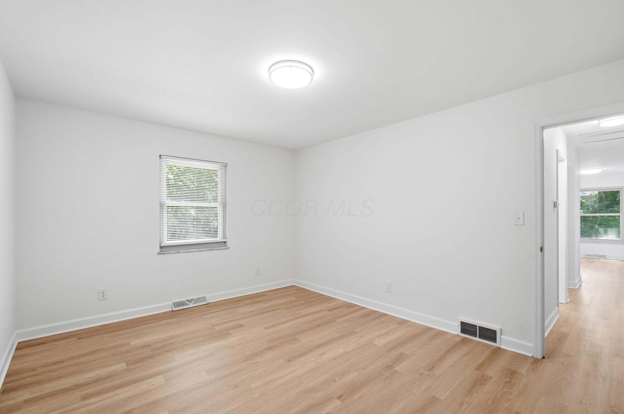 3555 Trabue Road Columbus, OH 43204 - Photo 19 of 44