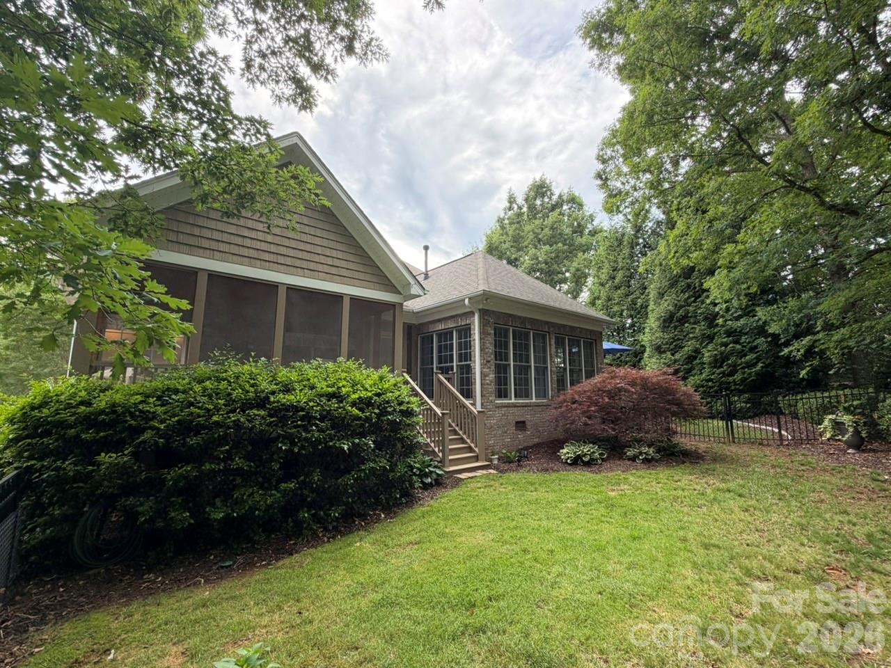 914 Players Ridge Road Hickory, NC 28601 - Photo 32 of 42