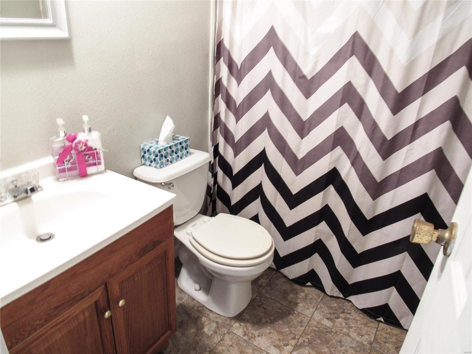 2520 Reveres Route Granite City, IL 62040 - Photo 12 of 15 Gallery Image 12