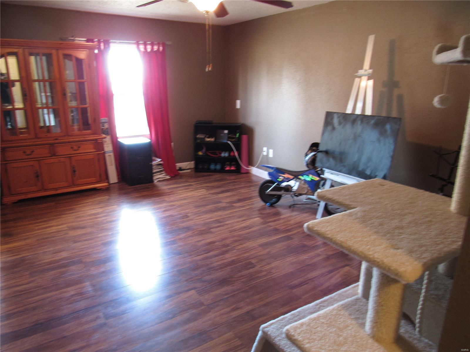2520 Reveres Route Granite City, IL 62040 - Photo 14 of 15 Gallery Image 14