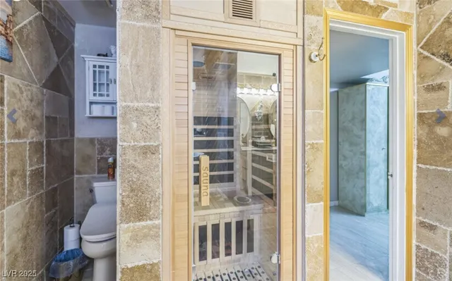 $5,000 | 4381 Flagship Court, Las Vegas, NV 89121