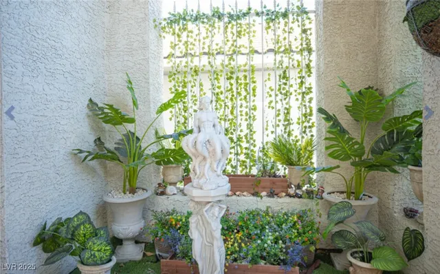 $5,000 | 4381 Flagship Court, Las Vegas, NV 89121