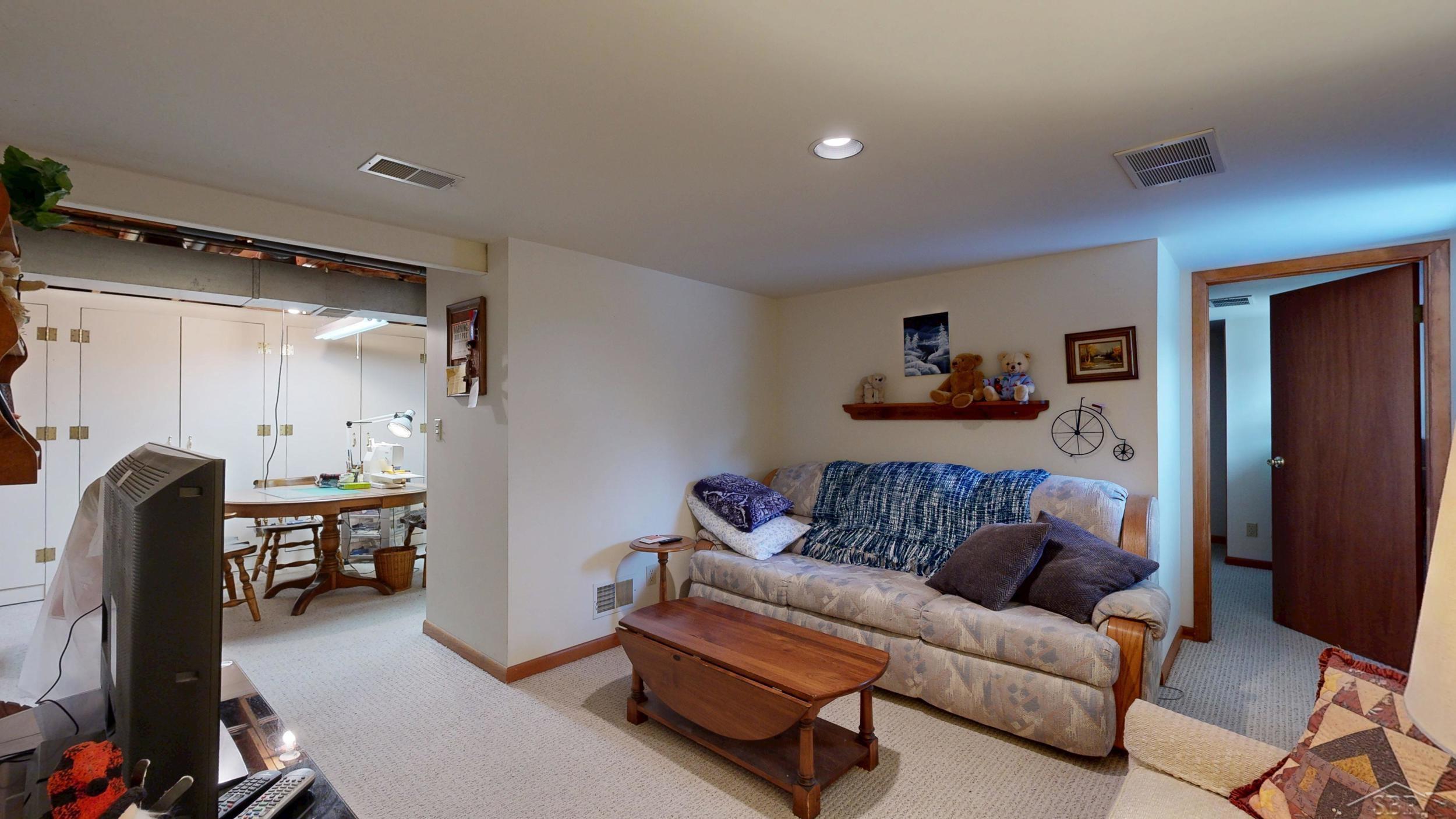 5220 North River Road Freeland, MI 48623 - Photo 42 of 47