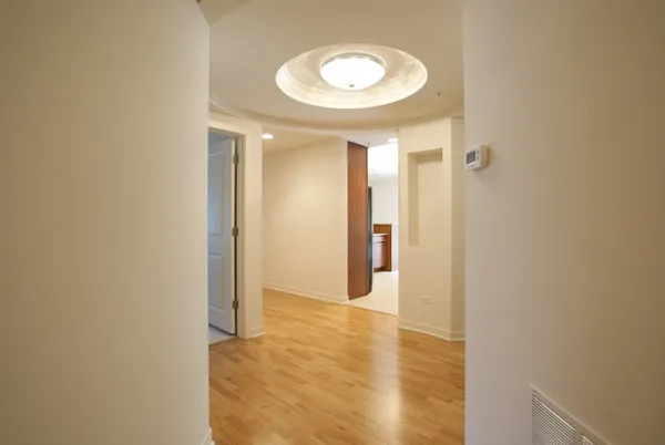 $3,200 | 425 Benjamin Drive, Unit 209, Vernon Hills, IL 60061