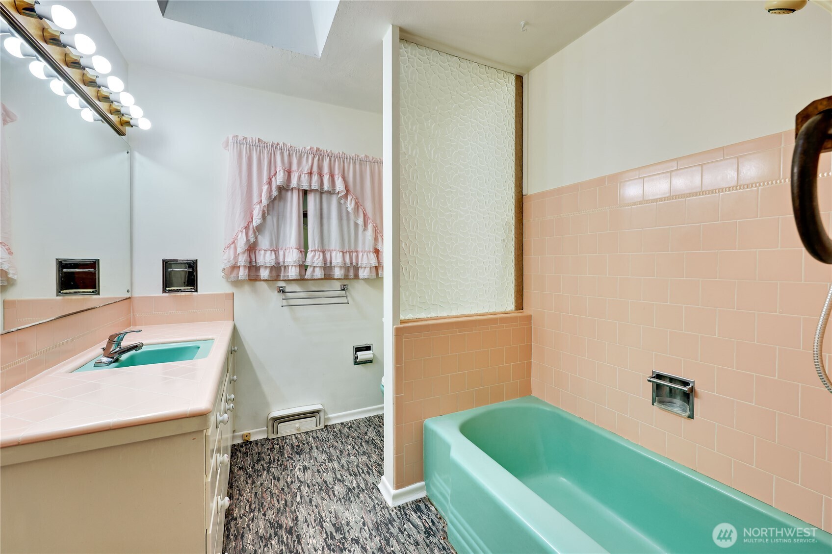 7575 Chico Way Northwest Bremerton, WA 98312 - Photo 16 of 40