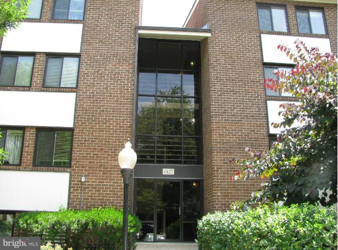 1427 Northgate Square, Unit 27/32B Reston, VA 20190 - Photo 19 of 19 Exterior (Main)