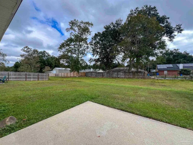 $1,700 | 10548 Wilderness Lane, Pensacola, FL 32534