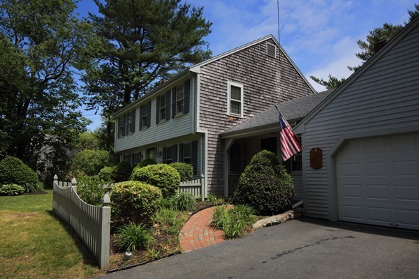 13 Buttonwood Road Marshfield, MA 02050 - Photo 2 of 22 Gallery Image 2