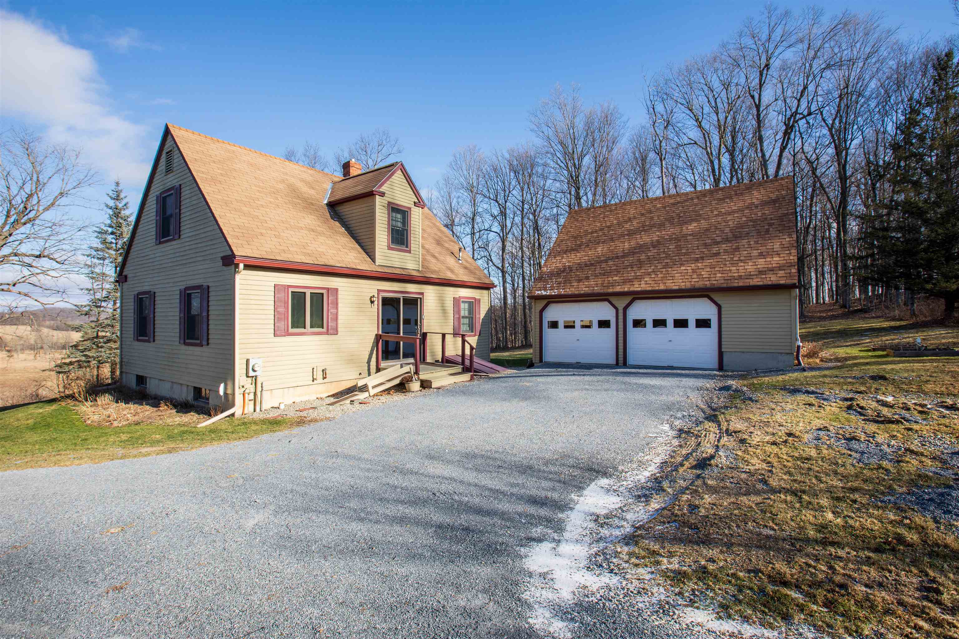 396 Prindle Road Charlotte, VT 05445 - Photo 3 of 27