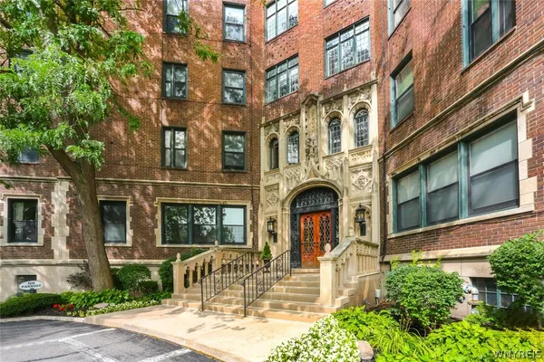 $2,500 | 800 West Ferry Street, Unit 5CC, Buffalo, NY 14222