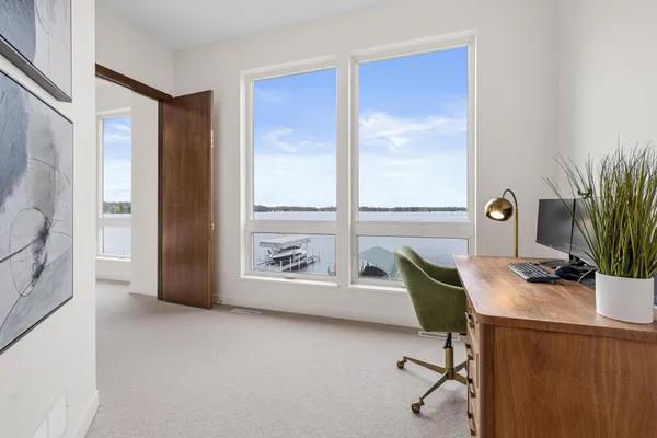 $3,149,000 | 4919 3 Points Boulevard, Mound, MN 55364