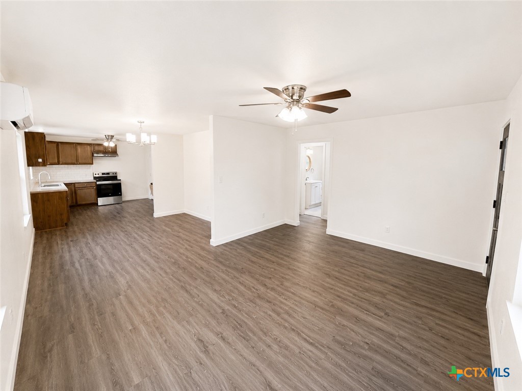 1405 South 39th Street Temple, TX 76504 - Photo 7 of 21