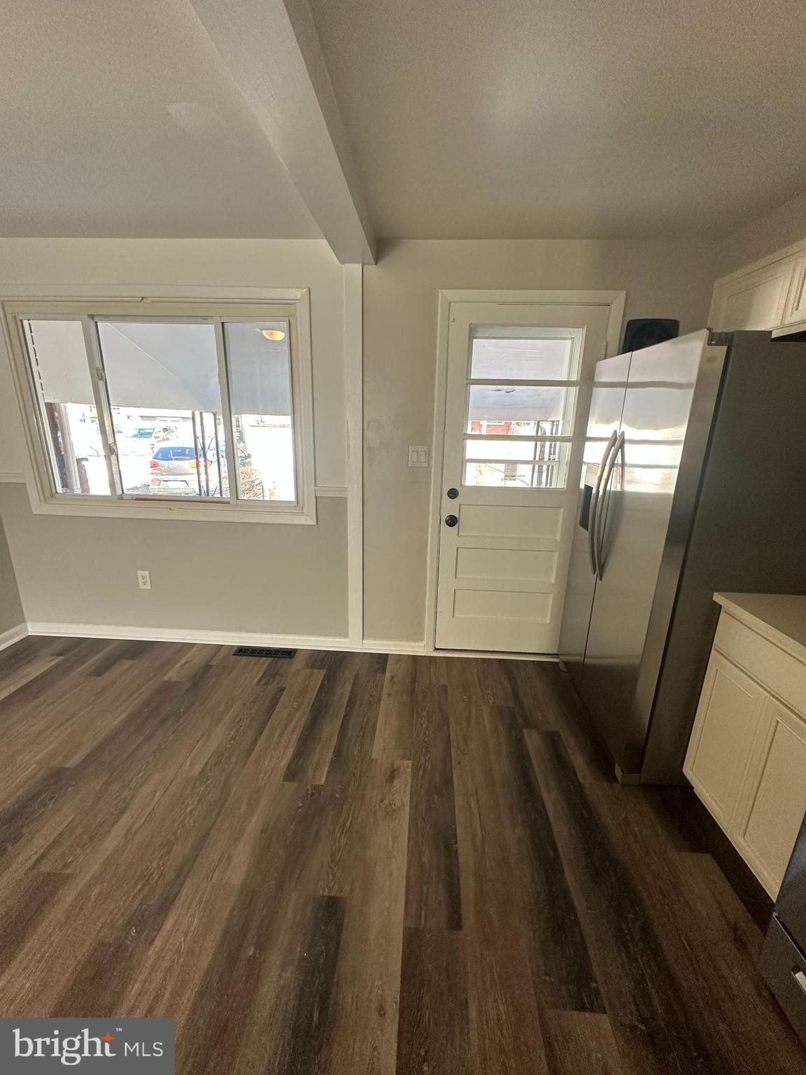 8192 Mid Haven Road Dundalk, MD 21222 - Photo 5 of 16