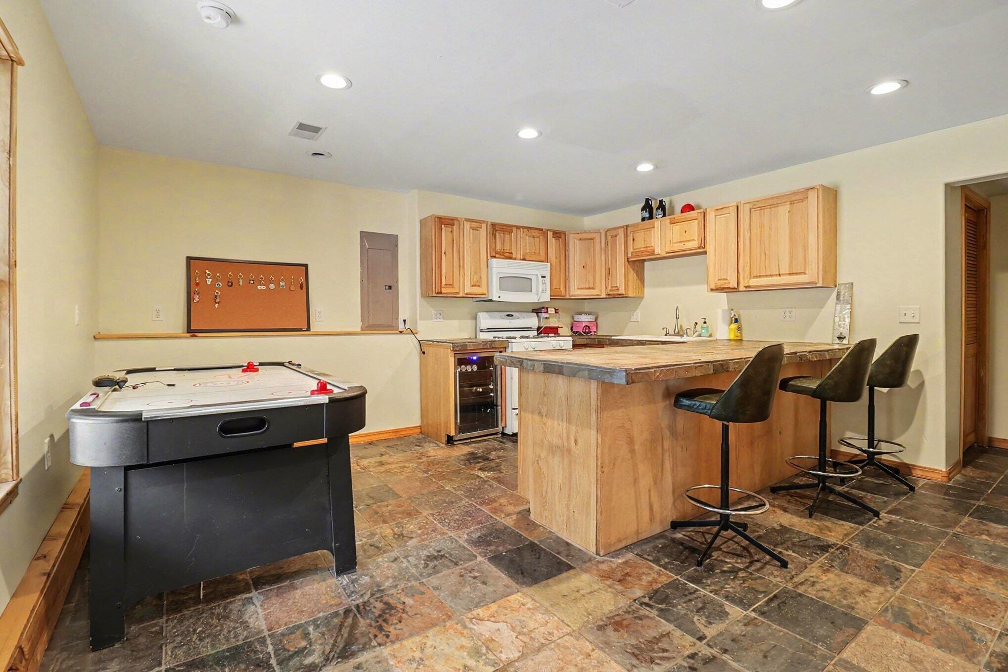 3553 Duck Lake Road Whitehall, MI 49461 - Photo 22 of 31 Lower Level Wet Bar Area