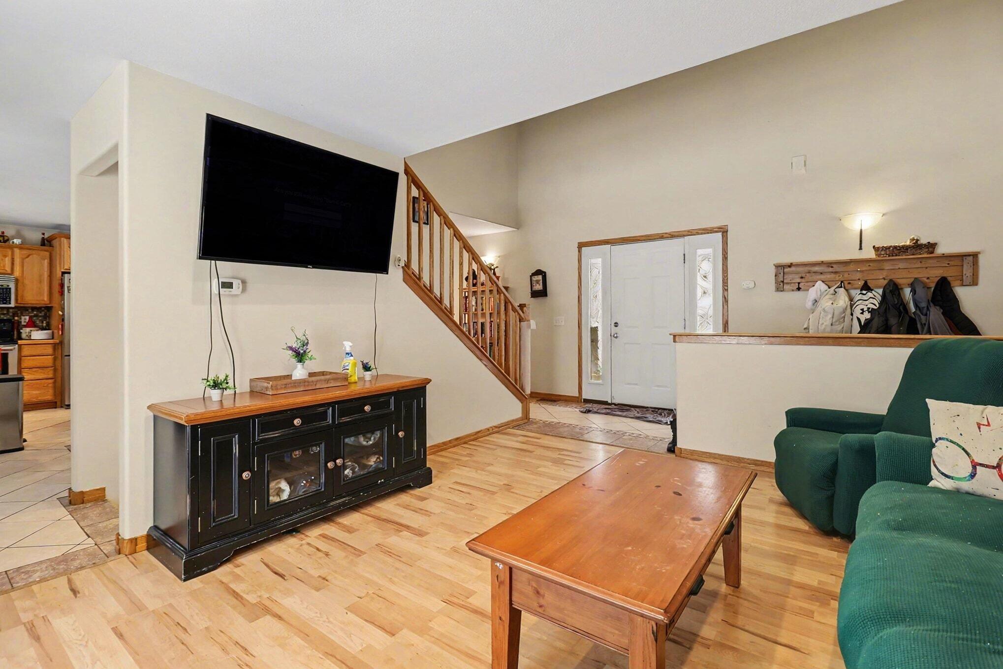 3553 Duck Lake Road Whitehall, MI 49461 - Photo 6 of 31 Living Room