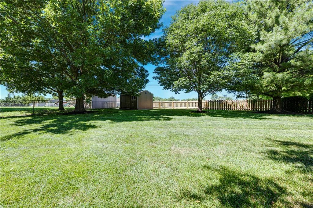 17713 157th Terrace Basehor, KS 66007 - Photo 45 of 50