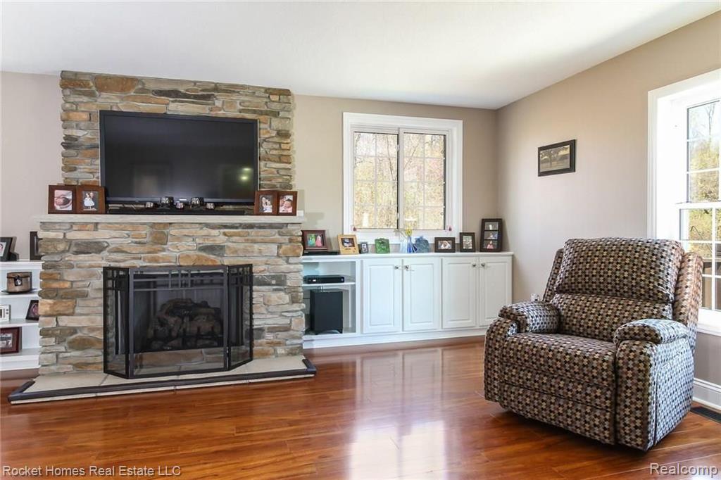 15325 Hannan Road Romulus, MI 48174 - Photo 6 of 28