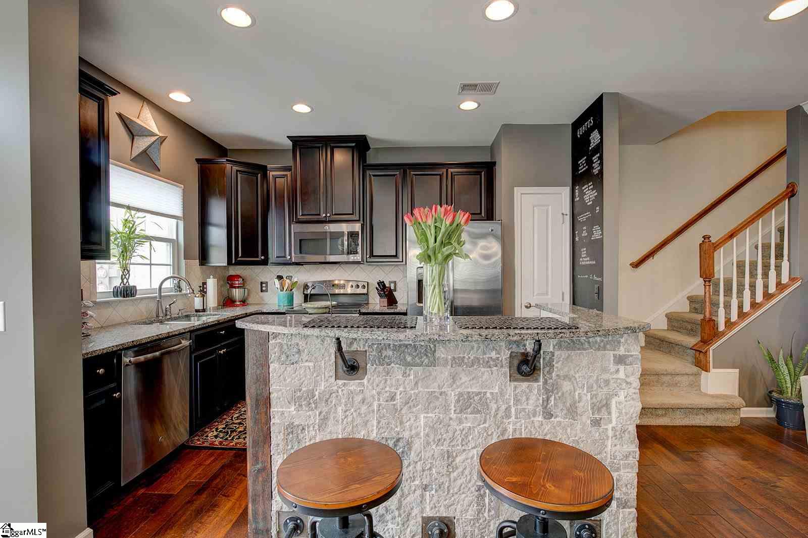 437 Christiane Way Greenville, SC 29607 - Photo 14 of 36 Gallery Image 14