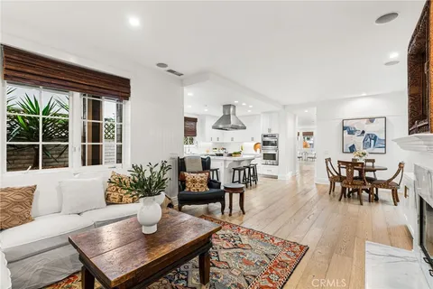 $5,195,000 | 320 Heliotrope Avenue, Corona del Mar, CA 92625