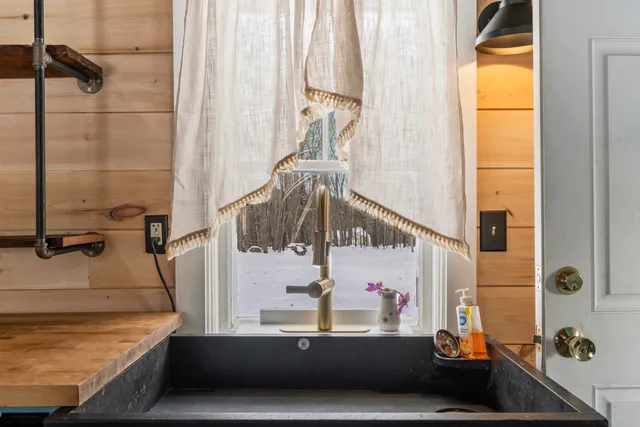 $670,000 | 130 Lewis Hill Road, Newcastle, ME 04553