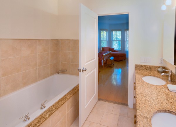 16 Durham Street, Unit 16 Somerville, MA 02143 - Photo 17 of 24