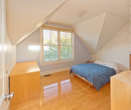 16 Durham Street, Unit 16 Somerville, MA 02143 - Photo 22 of 24