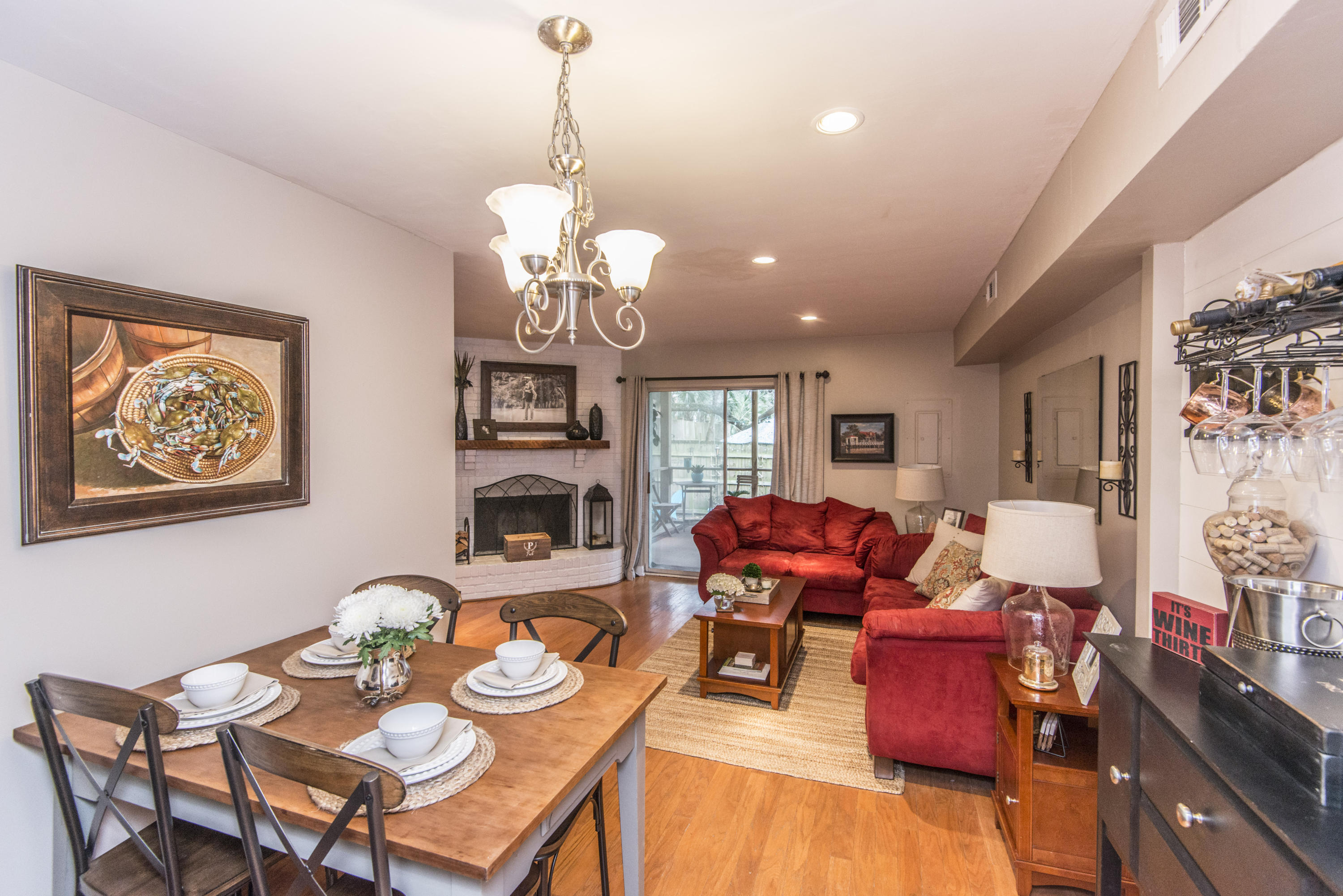 789 Center Street Mount Pleasant, SC 29464 - Photo 5 of 22 _DSC1109