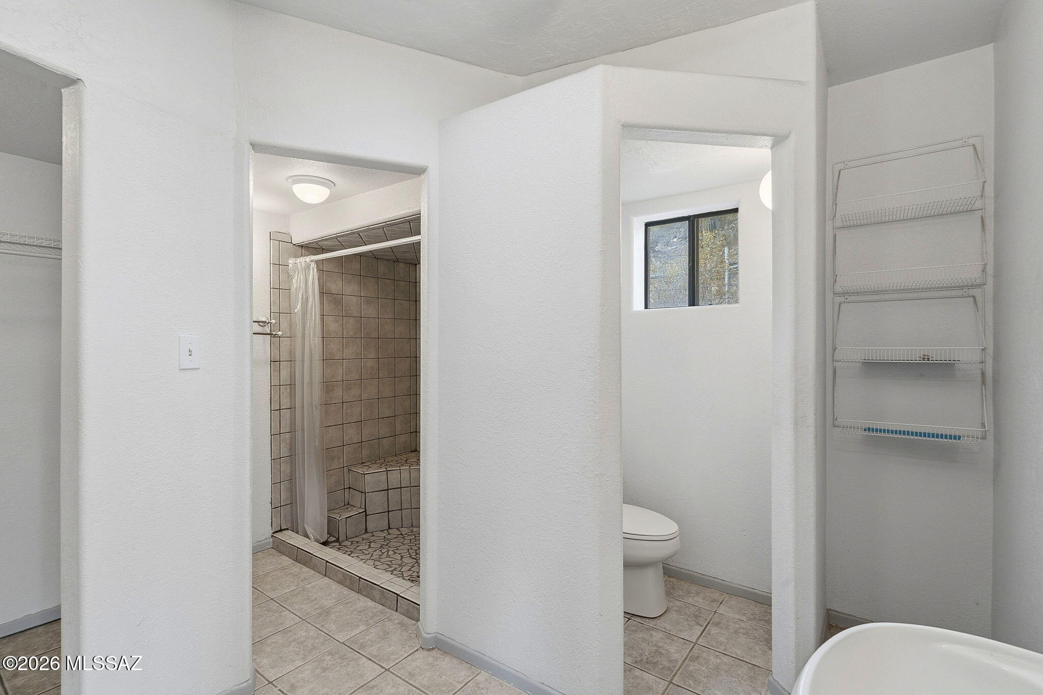3940 West Alvaro Road Tucson, AZ 85746 - Photo 10 of 44 Primary Bath space