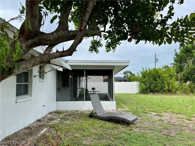 $275,000 | 326 Southeast 47th Street, Cape Coral, FL 33904