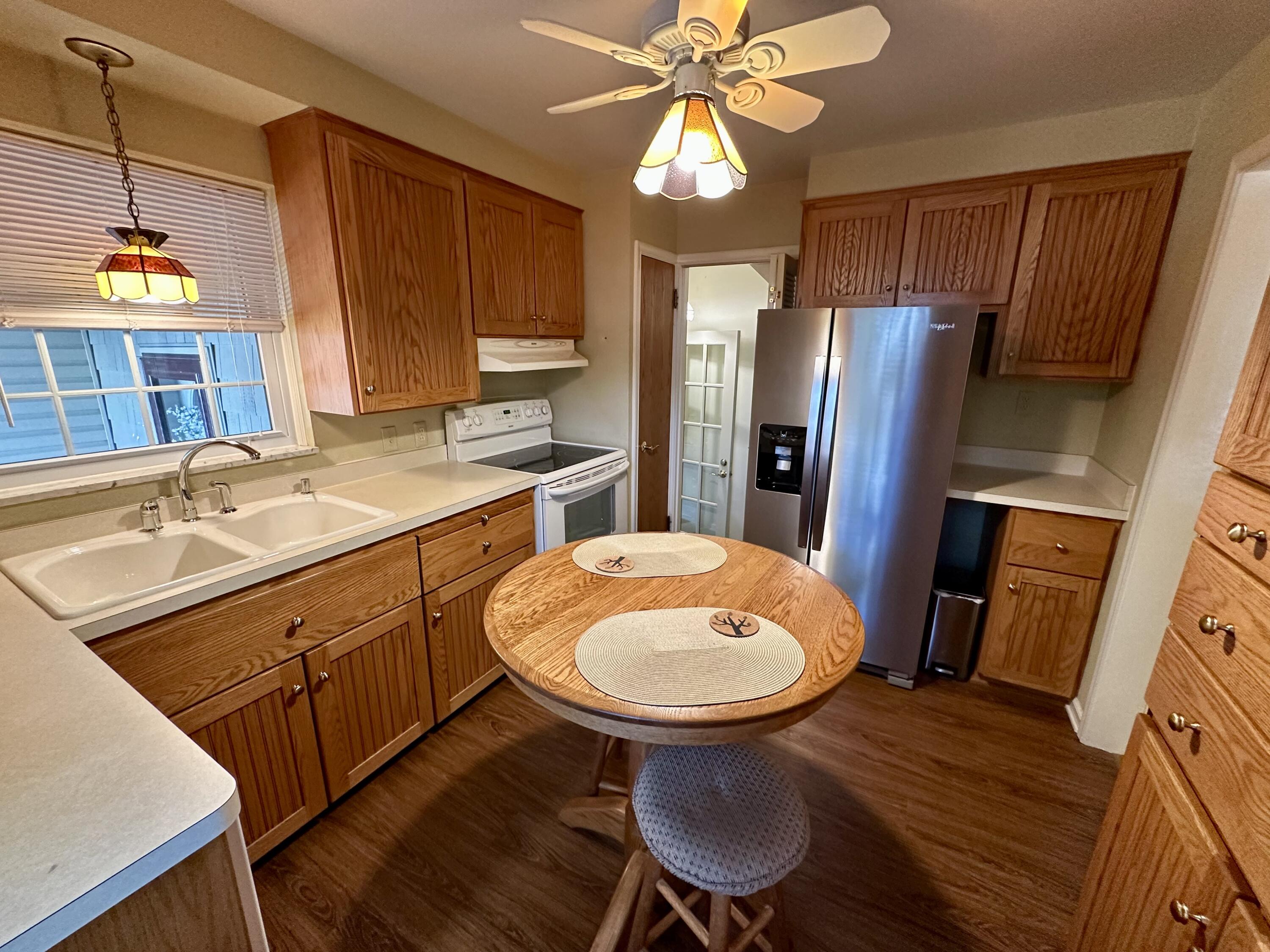 1953 Oxford Road Grosse Pointe, MI 48236 - Photo 16 of 34 Kitchen 3