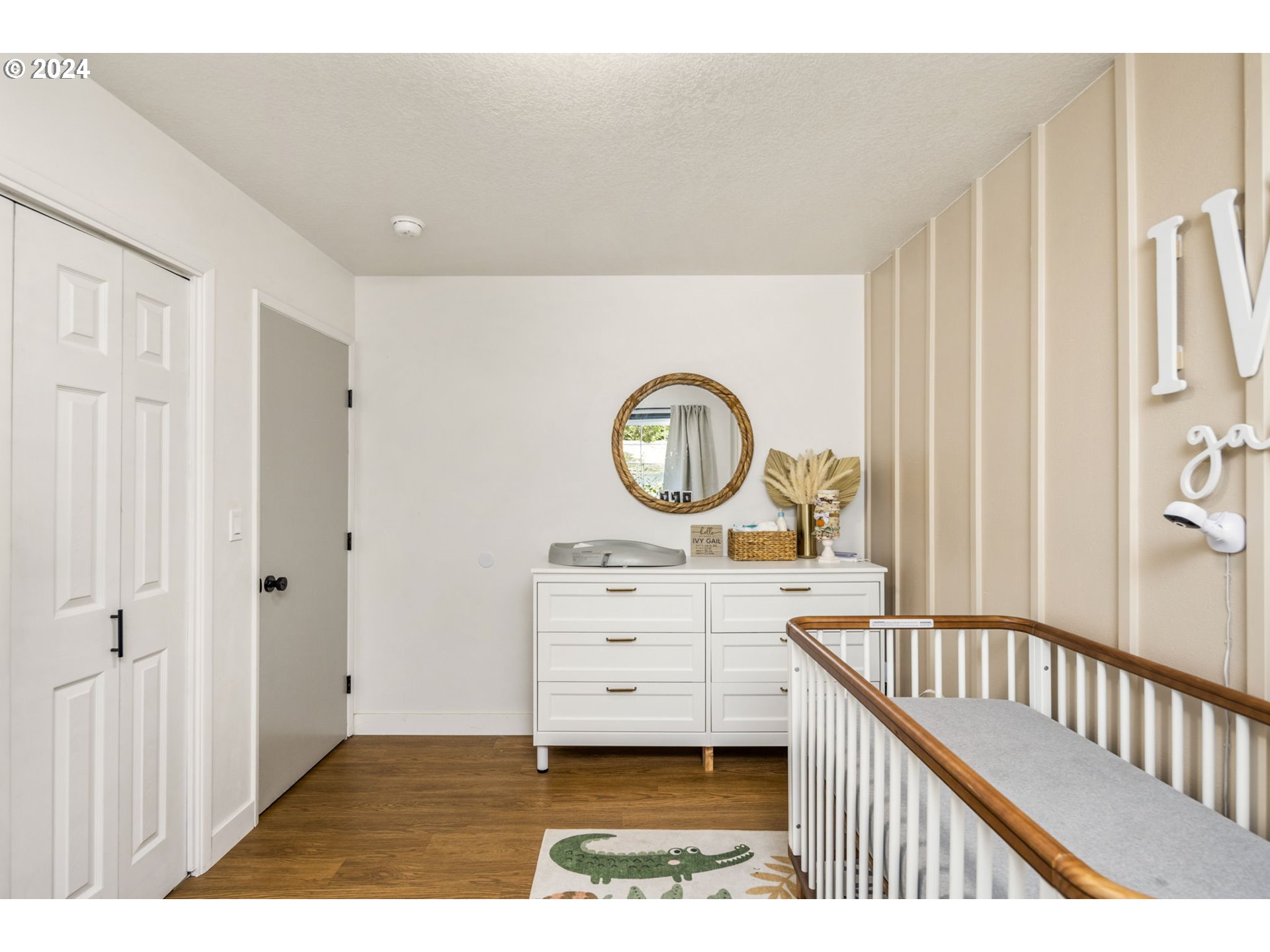 13762 Southeast Wiese Road Damascus, OR 97089 - Photo 21 of 44 a view of a hallway with entryway