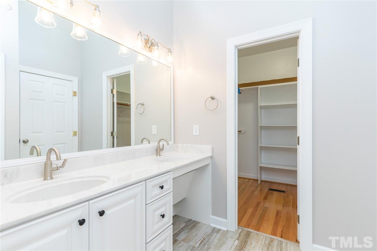 404 Scotts Ridge Trail Apex, NC 27502 - Photo 13 of 28 Gallery Image 13