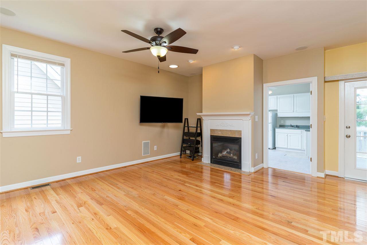 404 Scotts Ridge Trail Apex, NC 27502 - Photo 9 of 28 Gallery Image 9